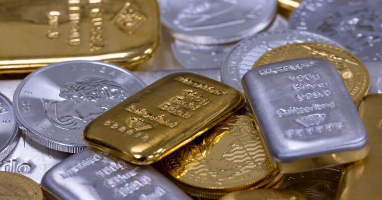 silver gold pricce fluctuating